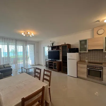 Summer Vibe 2 Ground Floor *